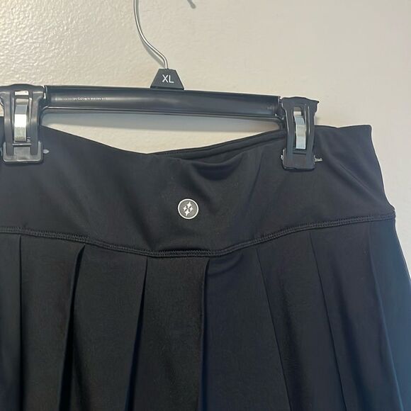 EXCELLENT CONDITION WOMEN’S SIZE SMALL JOFIT BLACK SKIRTED CAPRI LEGGINGS - Picture 4 of 7